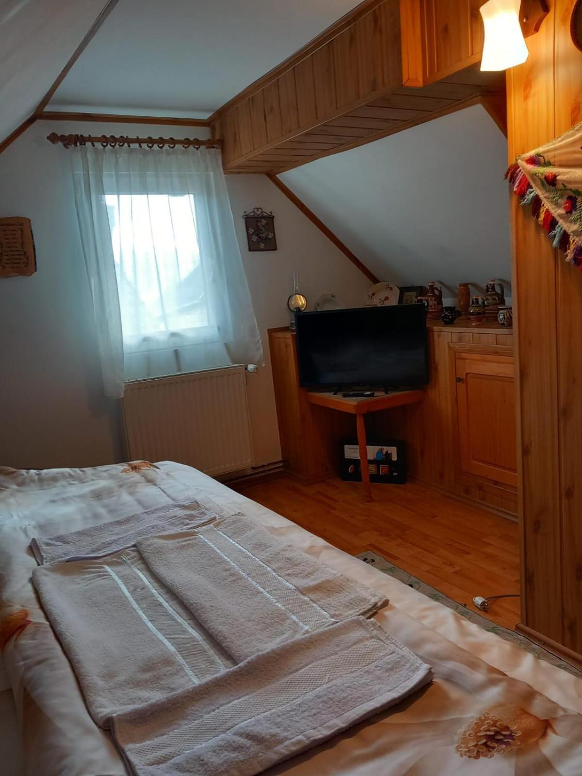 Edelweiss Ilinca Apartment Zărneşti Exterior foto